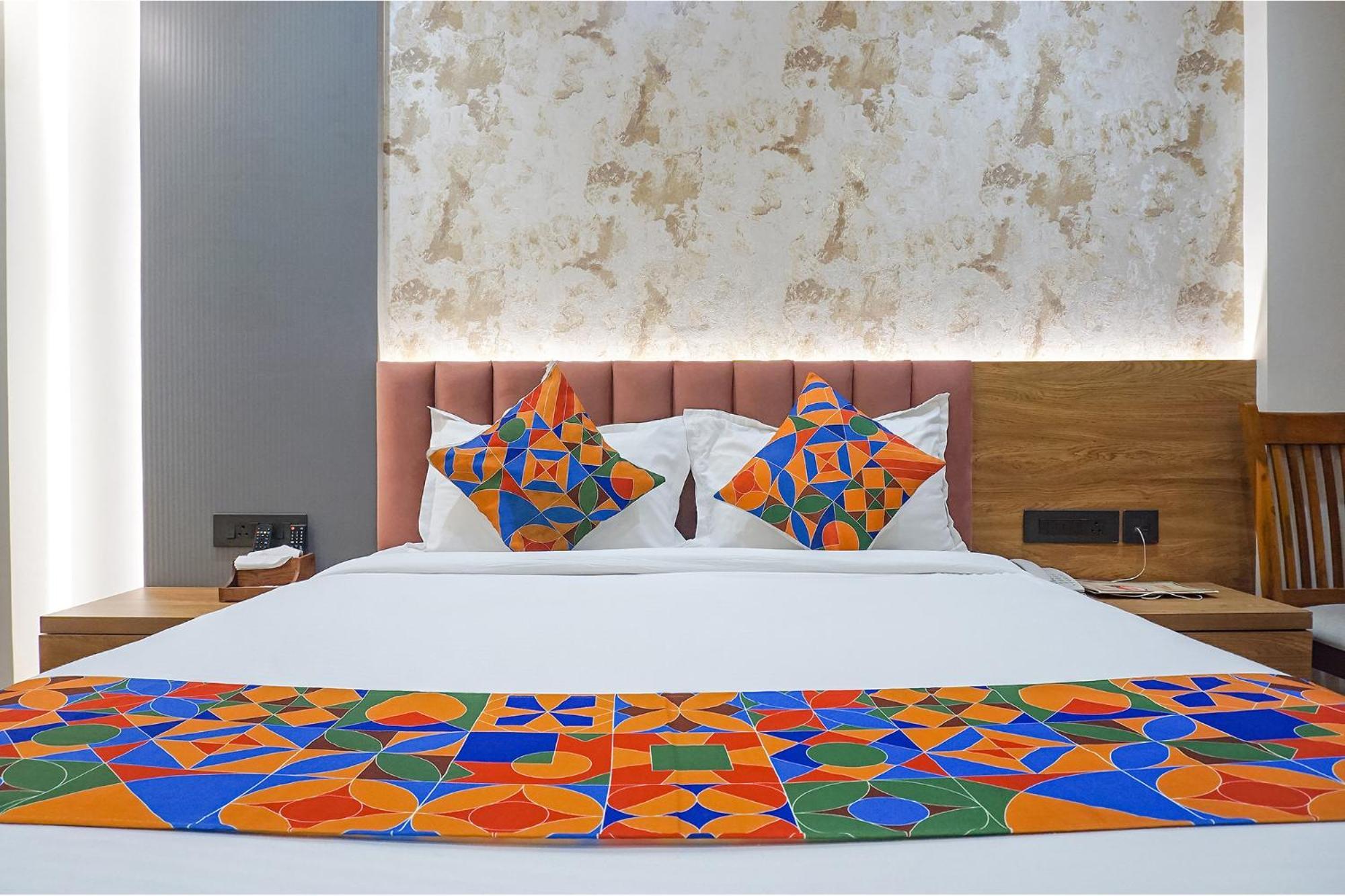 Fabhotel Prime Shourya Residency - Nr Maharshi Karve Museum Pune Luaran gambar